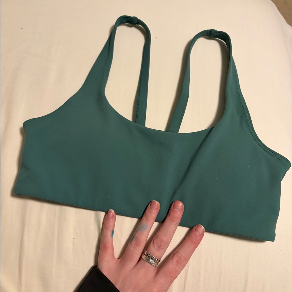 NWOT Vuori Women’s Yosemite Bra, size XS Green (sold out!)
